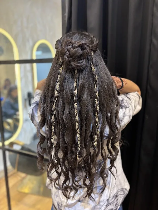 Alizeh Salon