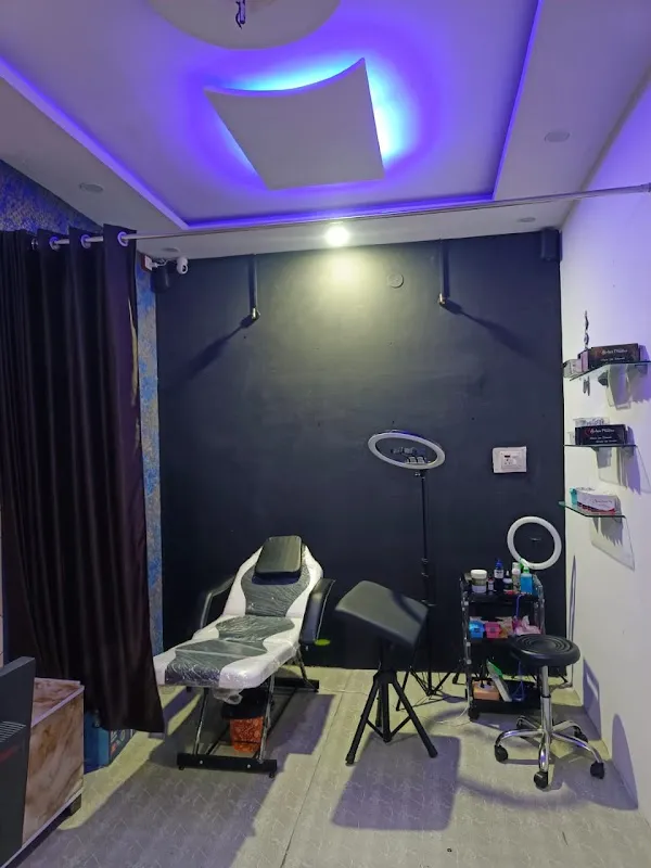 NICKY TATTOO'S & ART STUDIO