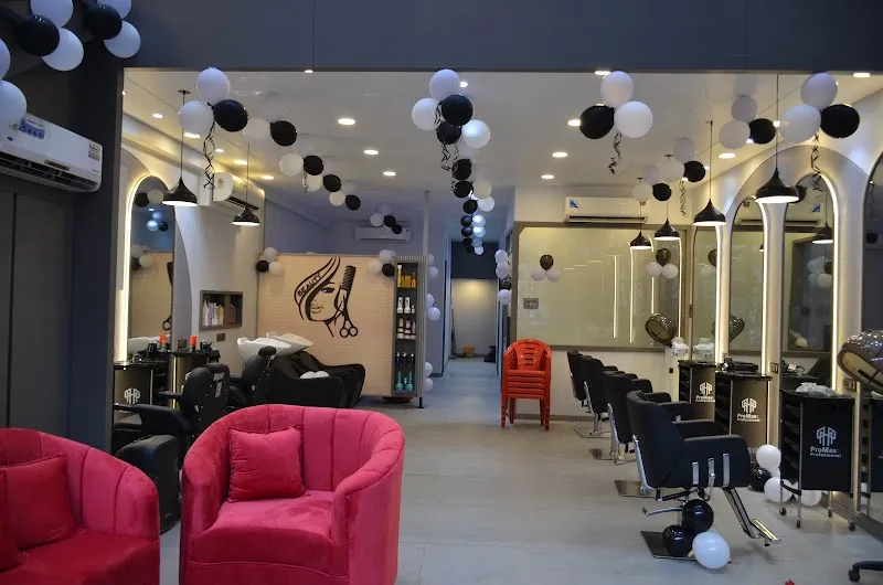 VL Makeup Lounge & Family Salon
