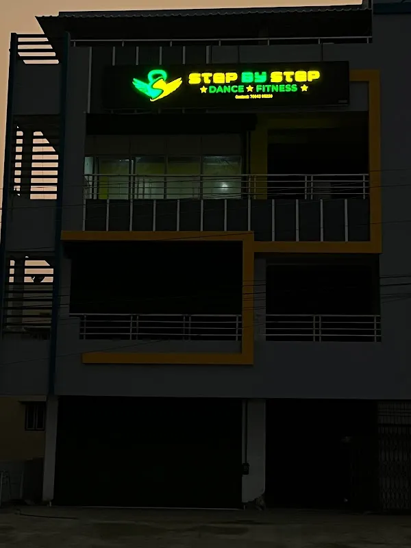 Step By Step Dance Fitness(GYM)