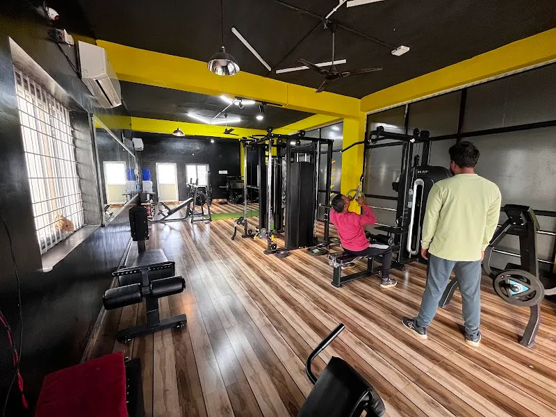 Step By Step Dance Fitness(GYM)