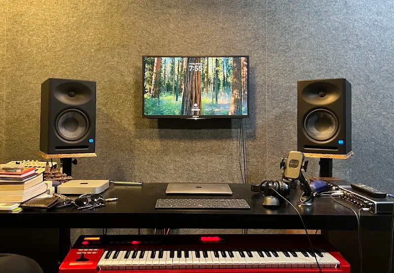 Arth Music