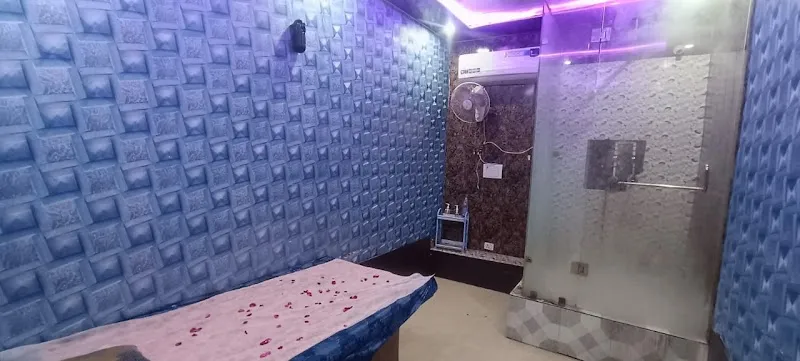 The Hot Spa In Dwarka mor spa in Nawada and uttam nagar