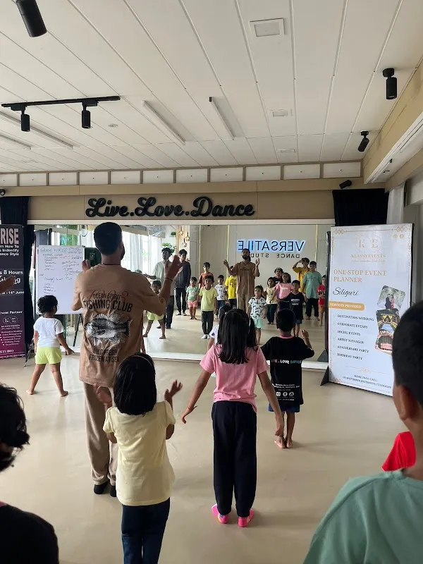 Versatile Dance Studio - Best Dance Studio | Western Dance Class | Top Zumba Studio | Best Hip-Hop Dance Studio in Siliguri