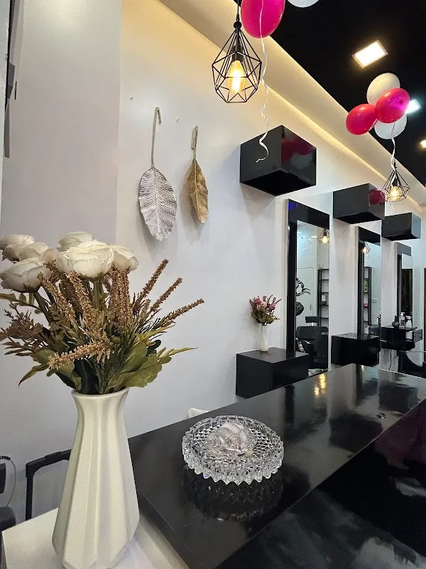 7 Ocean Unisex Salon & Makeup Studio - Unisex Salon in Ghatkopar East - Beauty Salon in Ghatkopar East