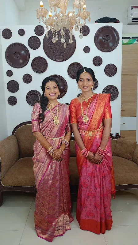 Pooja's Salon & Makeup Studio