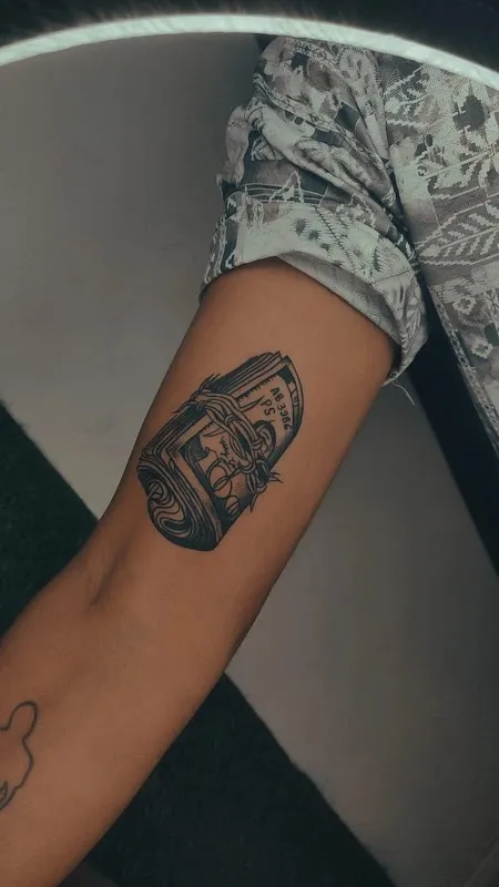 Amol Tattoos & Art Studio