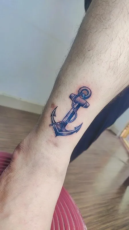 Amol Tattoos & Art Studio