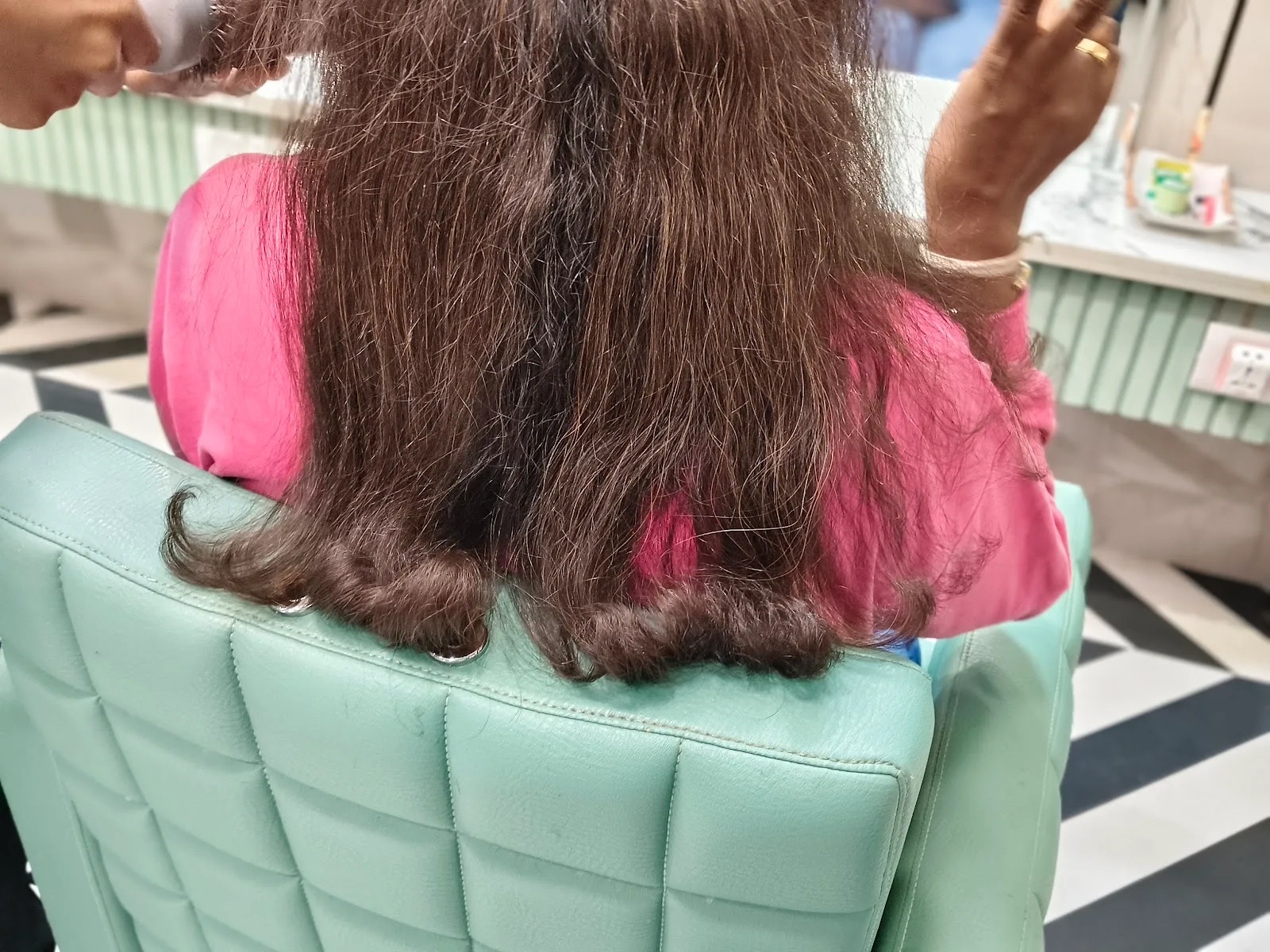 GREEN TRENDS UNISEX HAIR & STYLE SALON WEST TAMBARAM