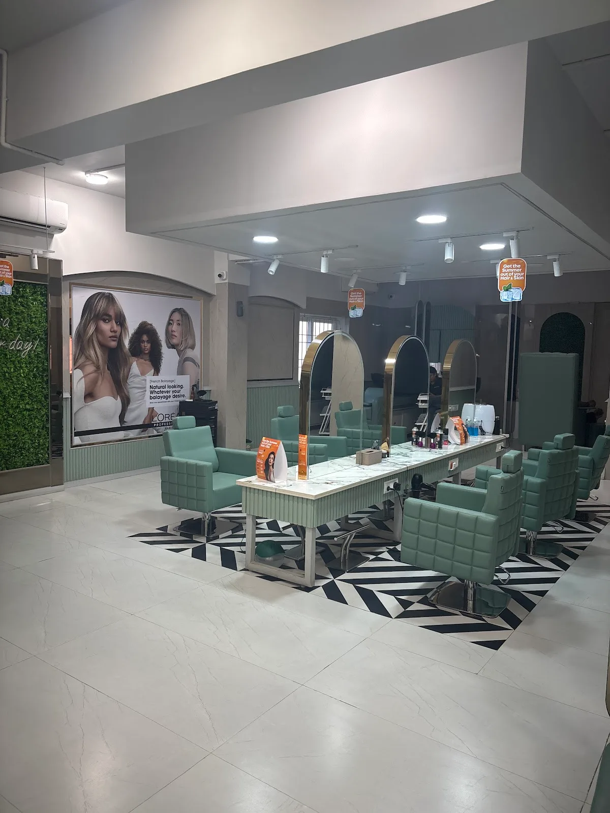 GREEN TRENDS UNISEX HAIR & STYLE SALON WEST TAMBARAM