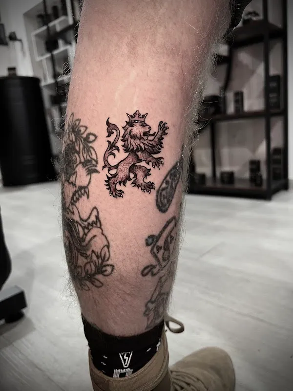 Unik Tattoos & Piercings