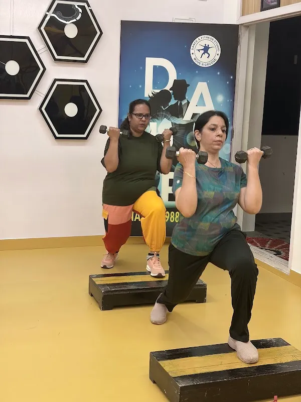 DANCE & FITNESS STUDIO MOVE N GROOVE_ABBIGERE