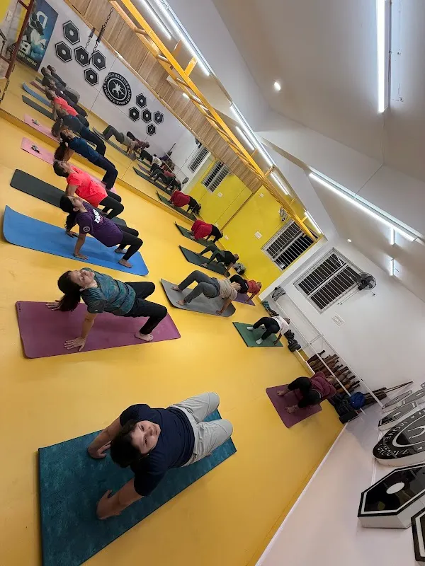 DANCE & FITNESS STUDIO MOVE N GROOVE_ABBIGERE