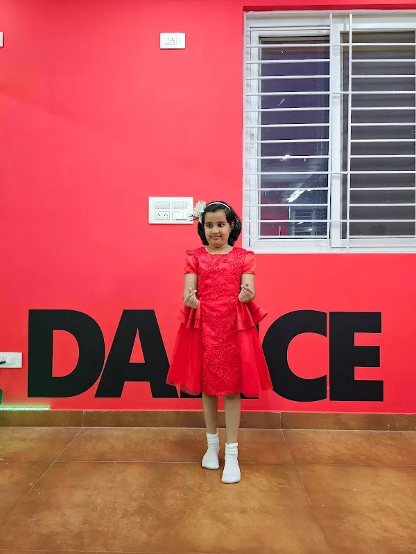DANCE & FITNESS STUDIO MOVE N GROOVE_ABBIGERE