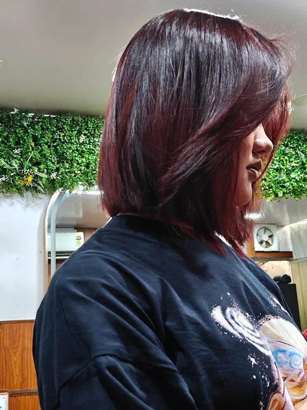 Eimi unisex salon & academy
