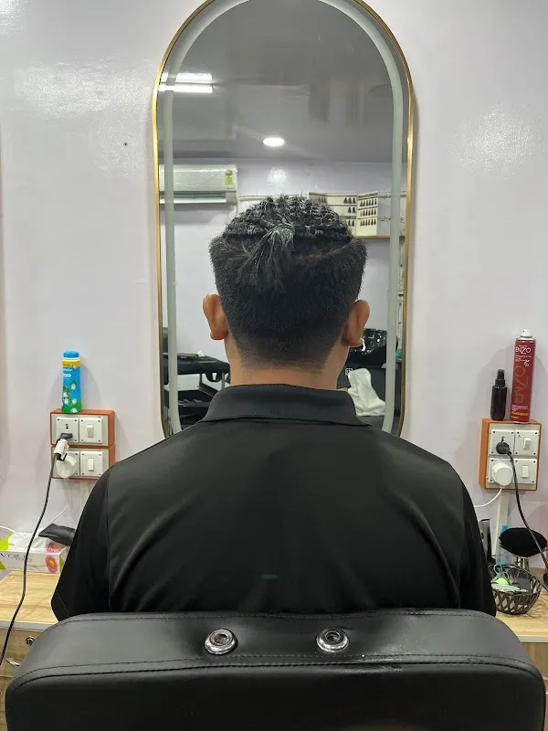 Eimi unisex salon & academy