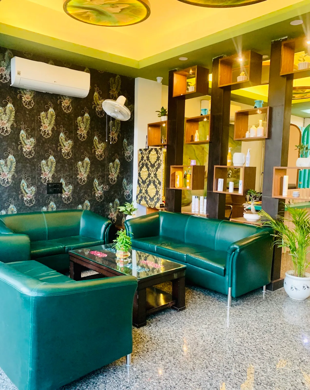 BM Unisex Salon & Academy