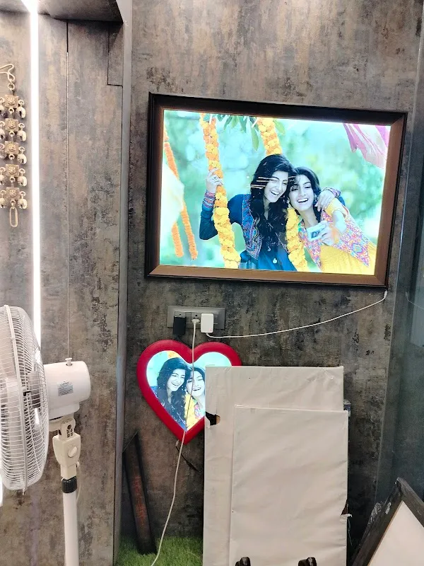 Bhaskar Photo Studio