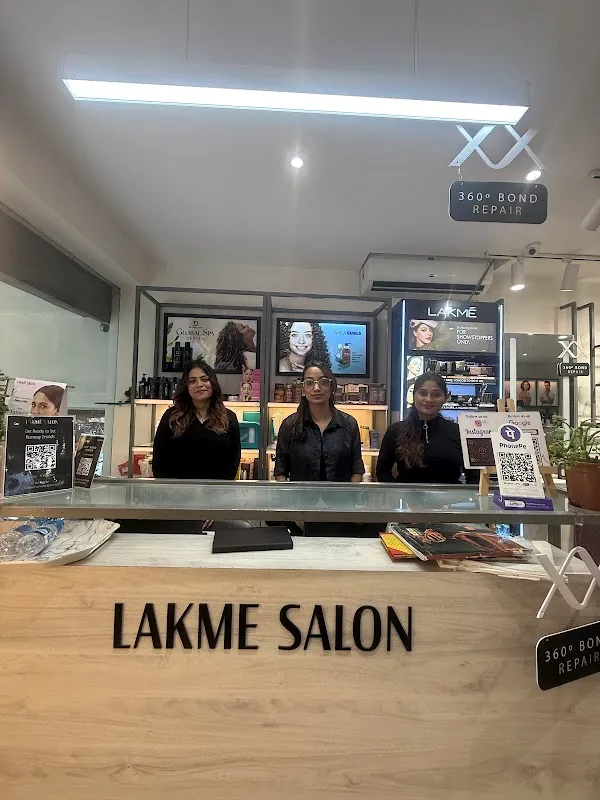 Lakme Salon For Him and Her in Greater Kailash - II,Delhi
