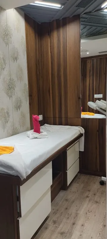 Florence Family Salon and SPA
