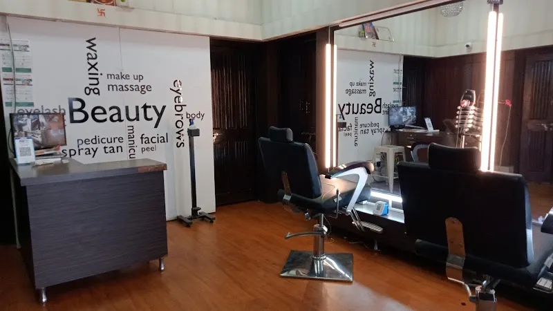 Posh Hair and Beauty Unisex Salon