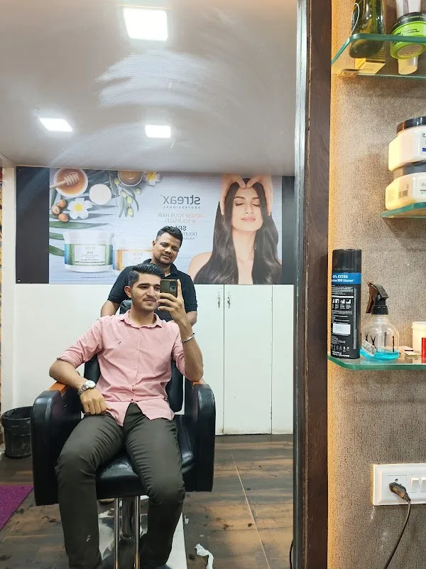 U&M HairStudio Hair and Beauty Unisex Salon