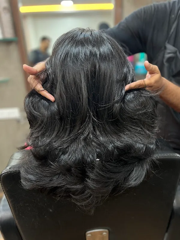 U&M HairStudio Hair and Beauty Unisex Salon