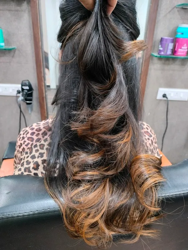 U&M HairStudio Hair and Beauty Unisex Salon