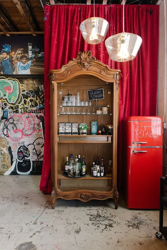 Elevencherry Salon