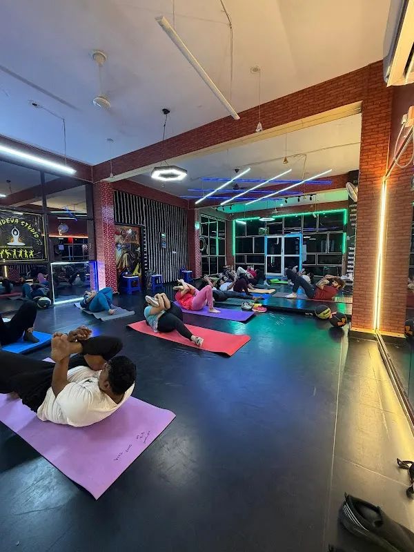SACHDEVA DANCE FITNESS STUDIO(LANKA,VARANASI)