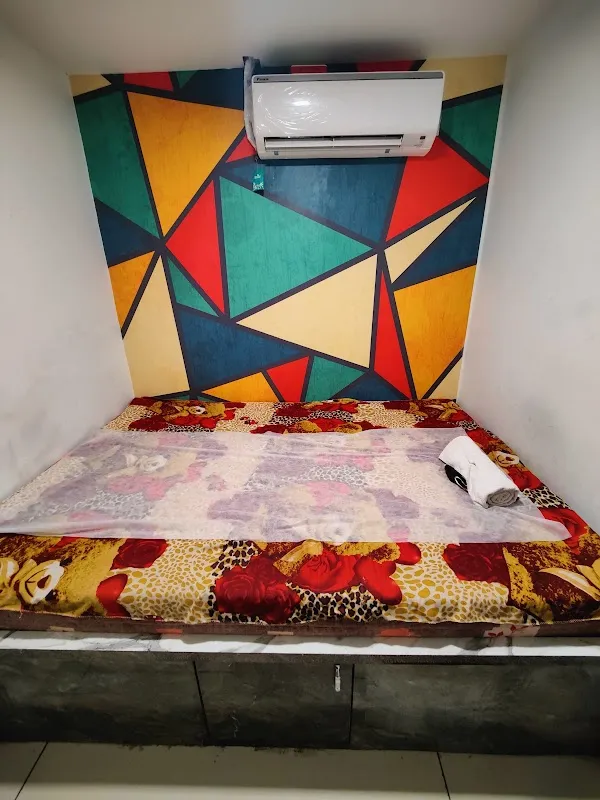 DJ SPA - CG Road Ahmedabad