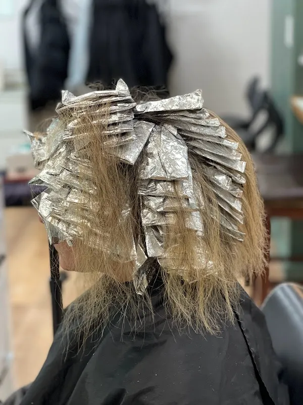 Luxxor Hair Salon NYC