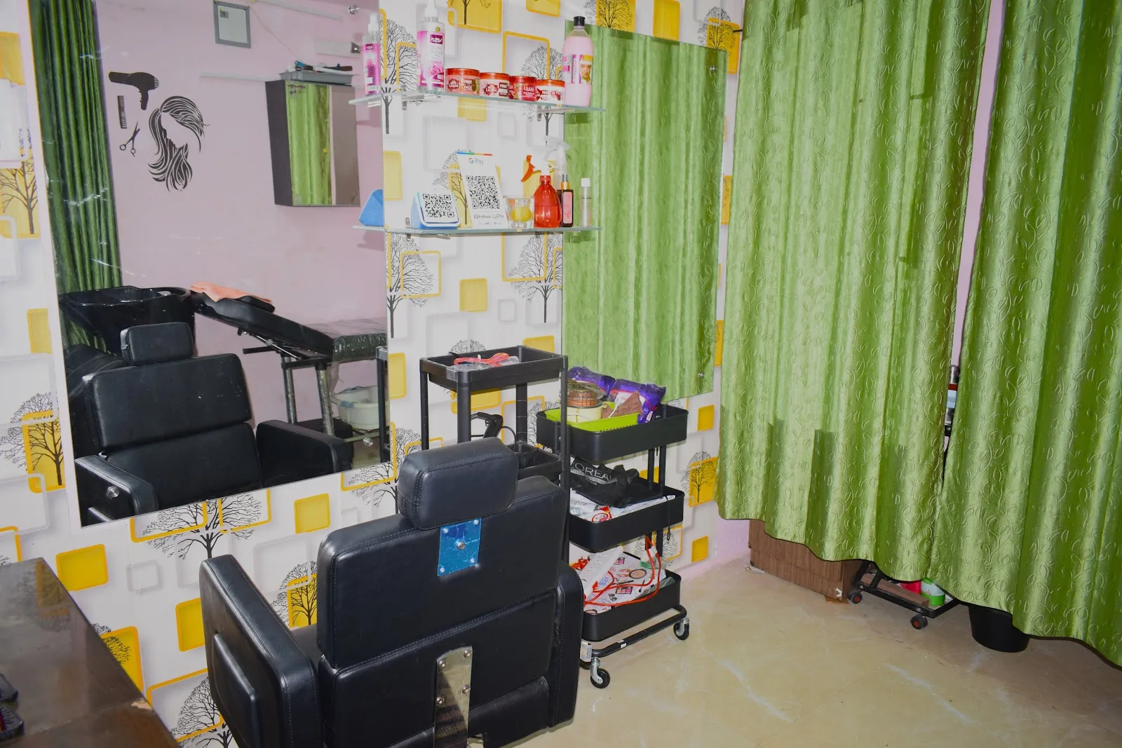 Ravellon Beauty Parlour