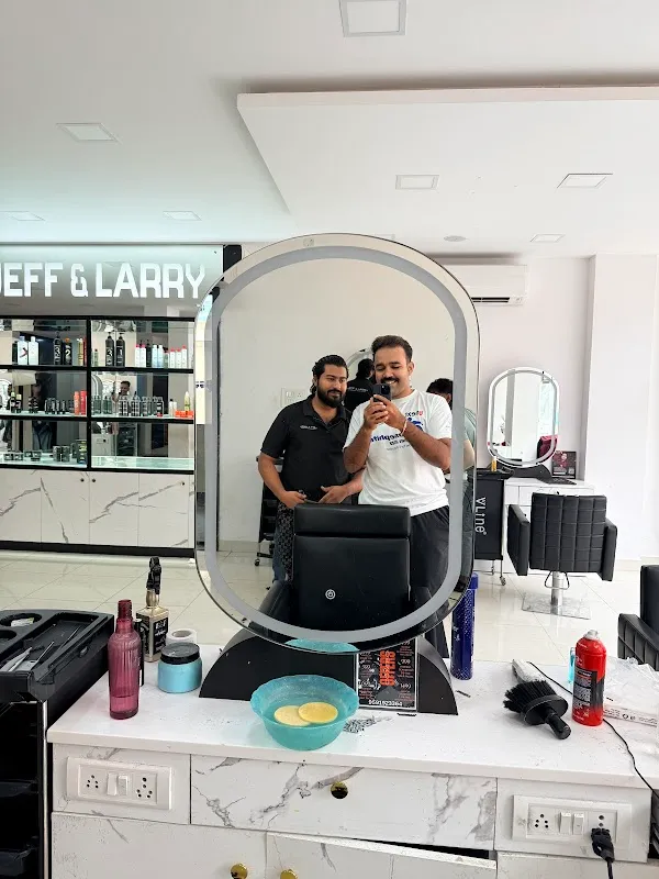 Jeff & Larry Unisex Salon