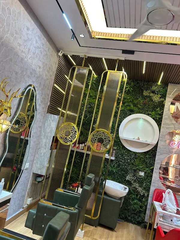 Yuri hair studio ( NIMMO JAGYASI)