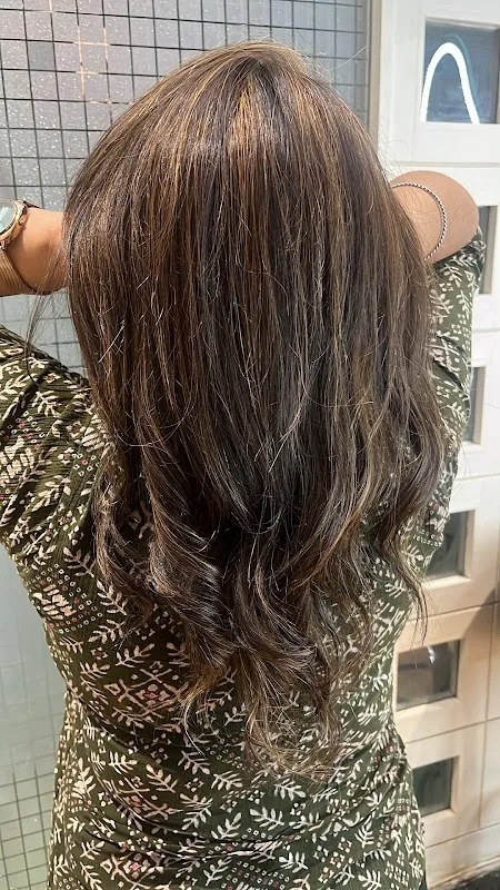 Yuri hair studio ( NIMMO JAGYASI)