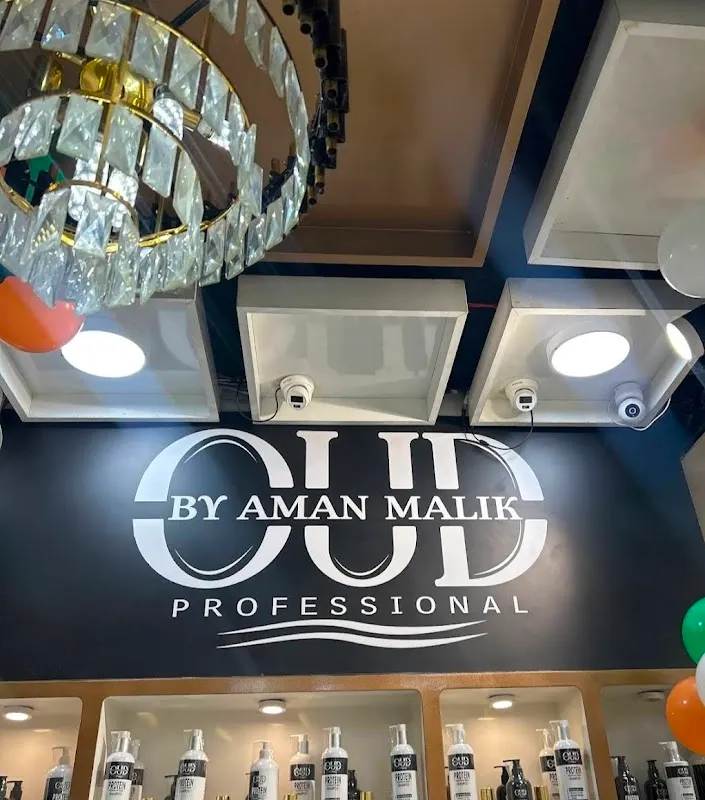 OUD LUXURY SALON & ACADEMY | Best Salon | Hair Salon | Makeup Artist In Delhi