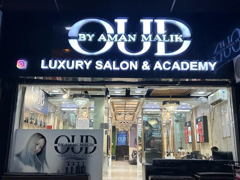 OUD LUXURY SALON & ACADEMY | Best Salon | Hair Salon | Makeup Artist In Delhi
