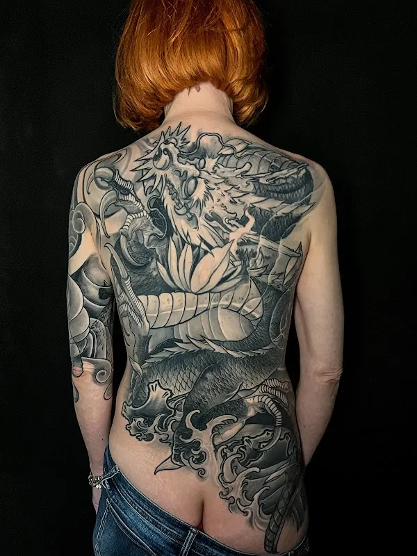 LX TATTOO & PIERCING
