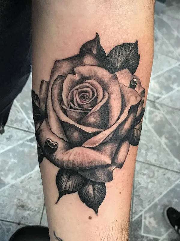 LX TATTOO & PIERCING