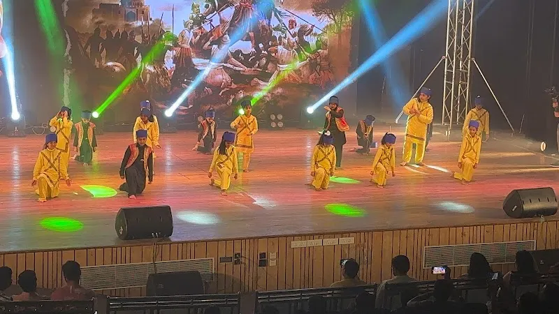 Dream World Institute of Dance