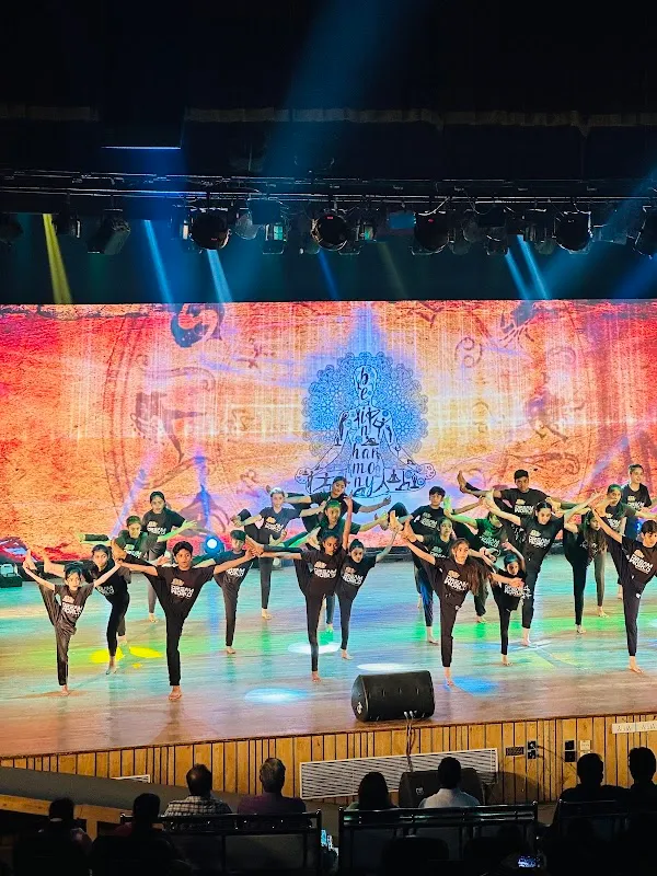 Dream World Institute of Dance
