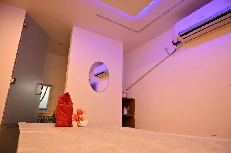 Moon Spa Andheri West - Massage Spa in Andheri West