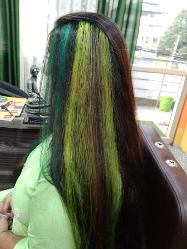 Twinkle's Professional Advance Hair Beauty & Makeup Studio