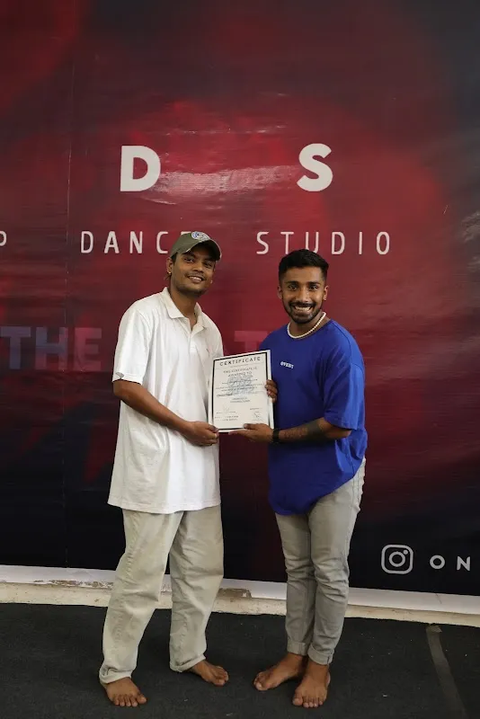 7J DANCE STUDIO