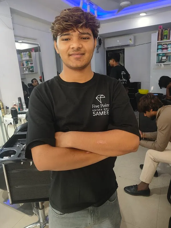 Five Points Unisex Salon