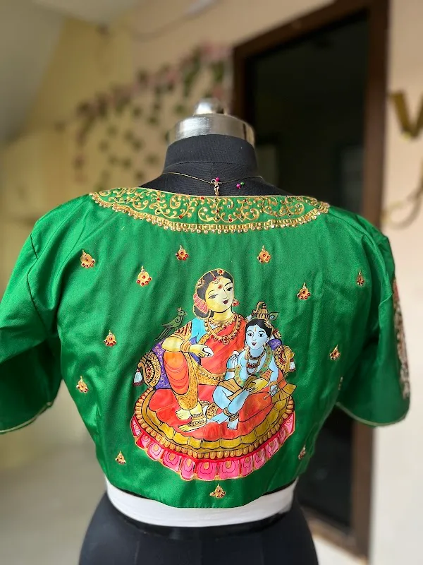 Veena Art Studio | Designers & Fabric Customisation | Art Classes