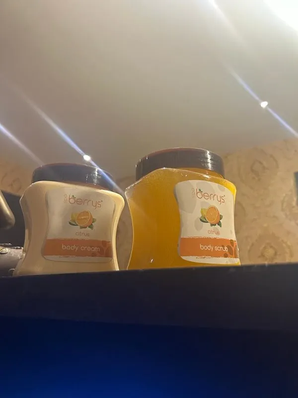 Moksh Thai Spa In Kandivali East