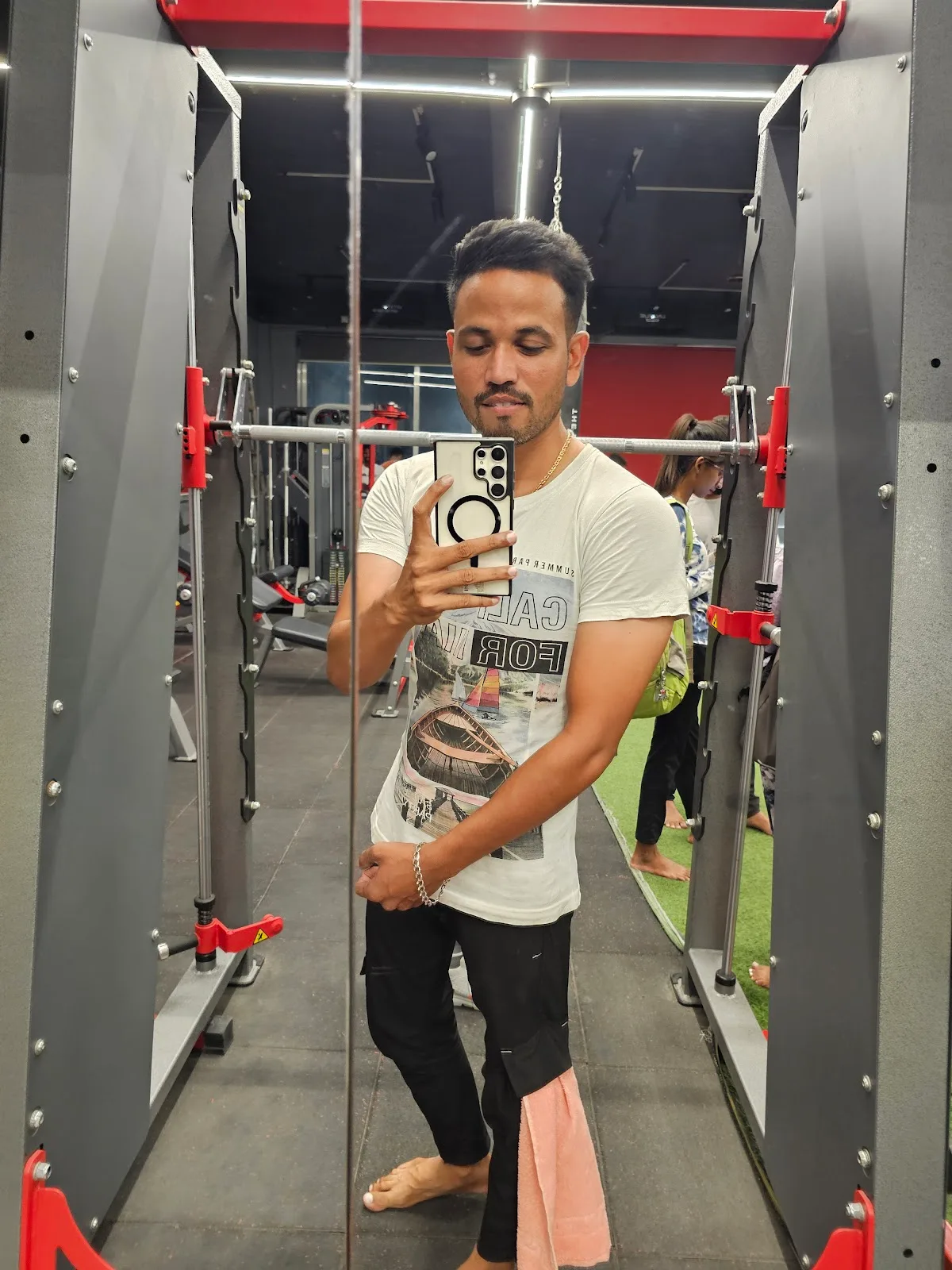 Unique fitnes Gym