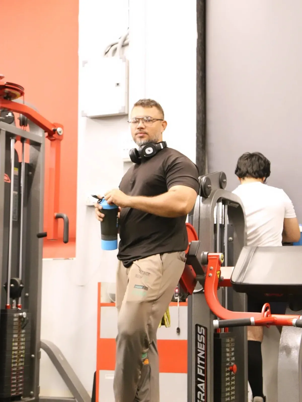 Unique fitnes Gym
